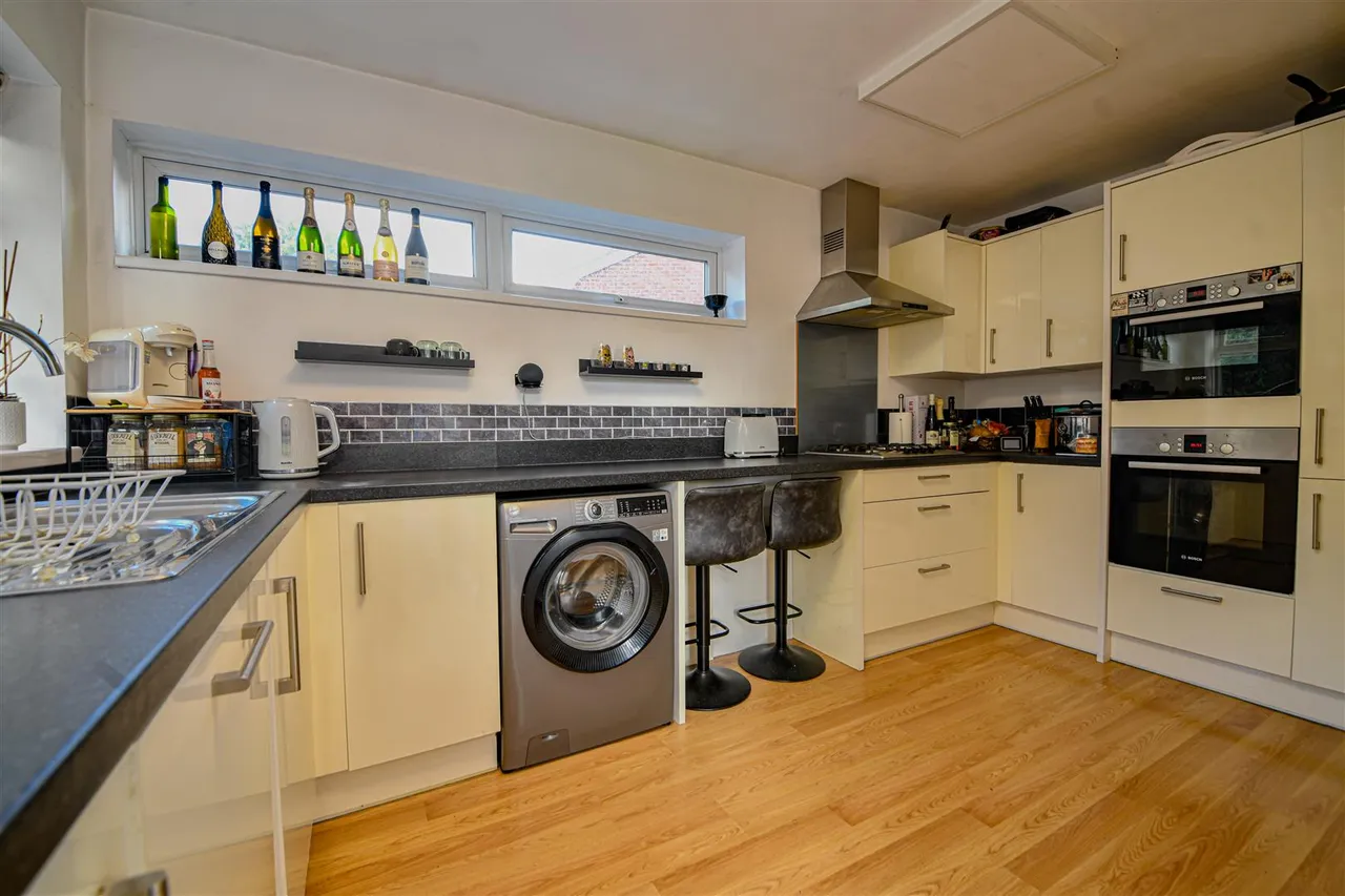 Latham Road, Fair Oak, SO50, photo 6