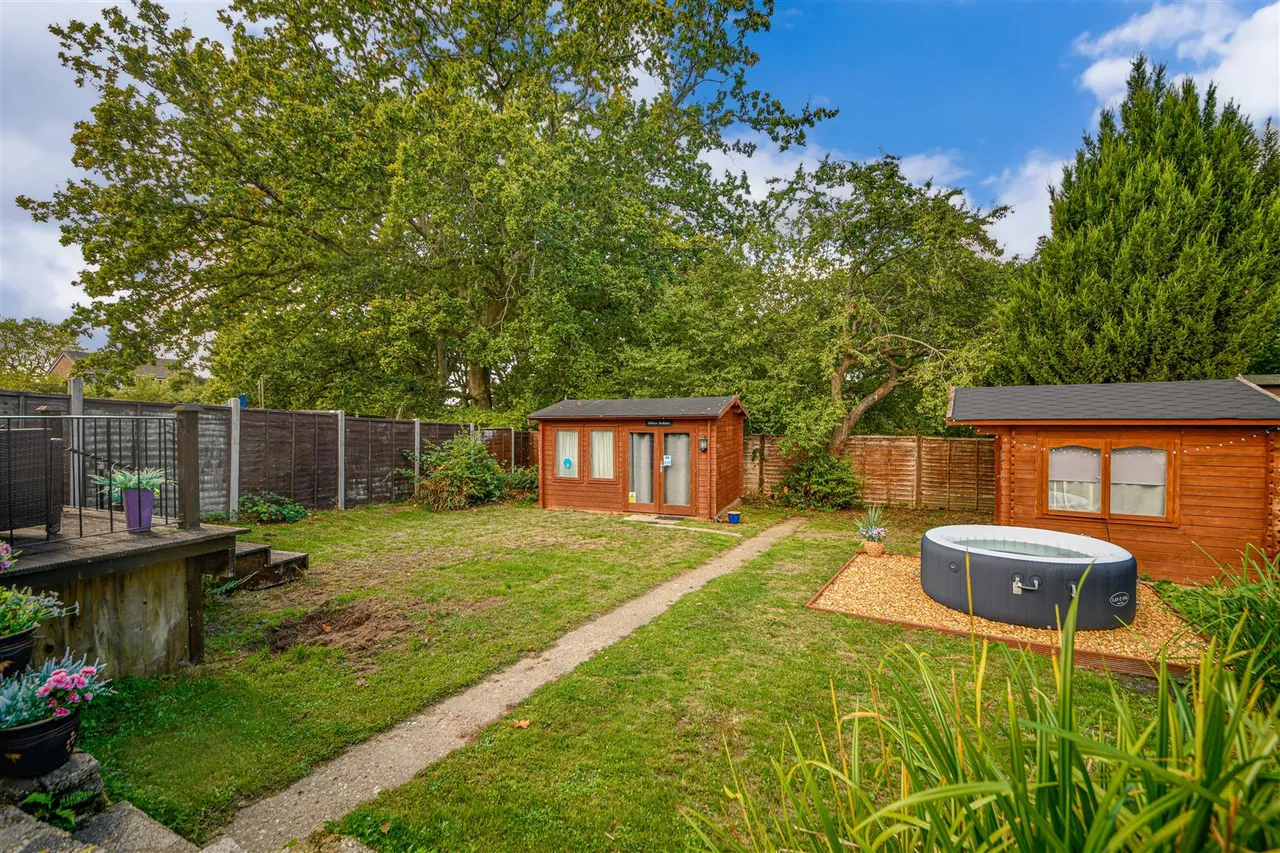 Latham Road, Fair Oak, SO50, photo 12