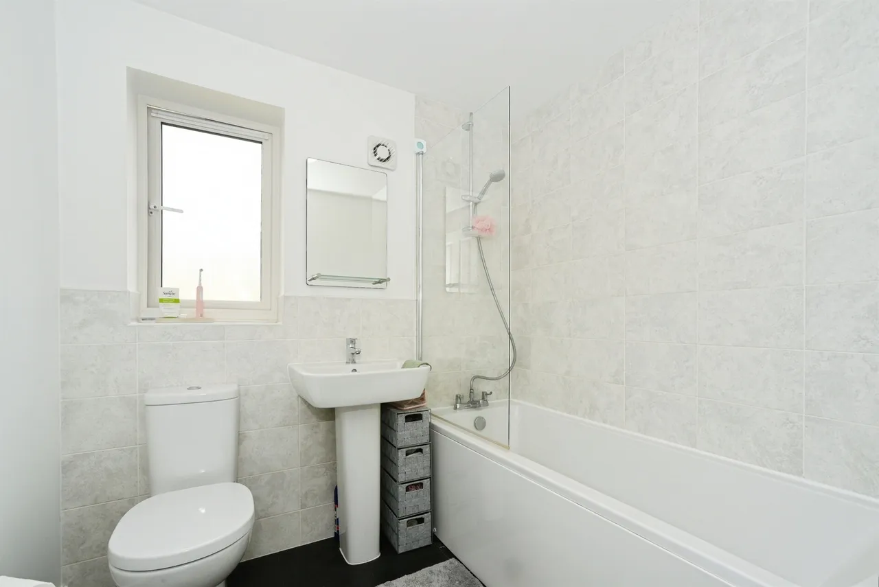 Wrag View, Highworth, SN6, photo 14