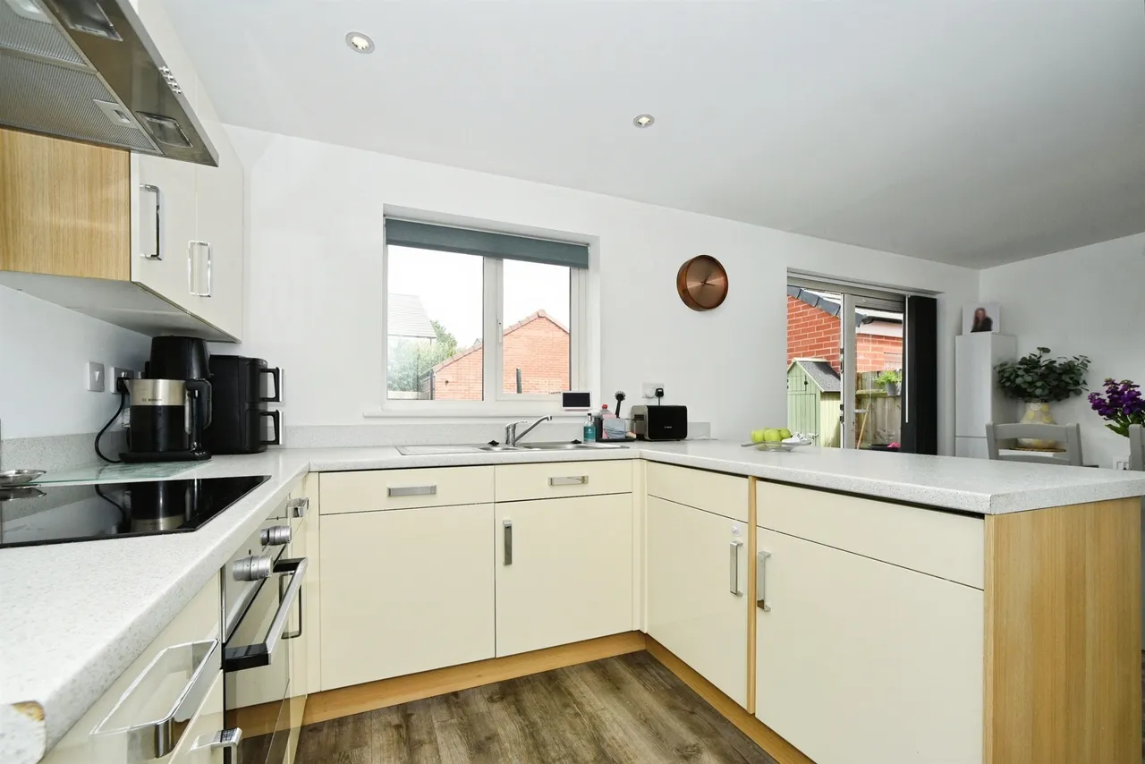 Wrag View, Highworth, SN6, photo 7