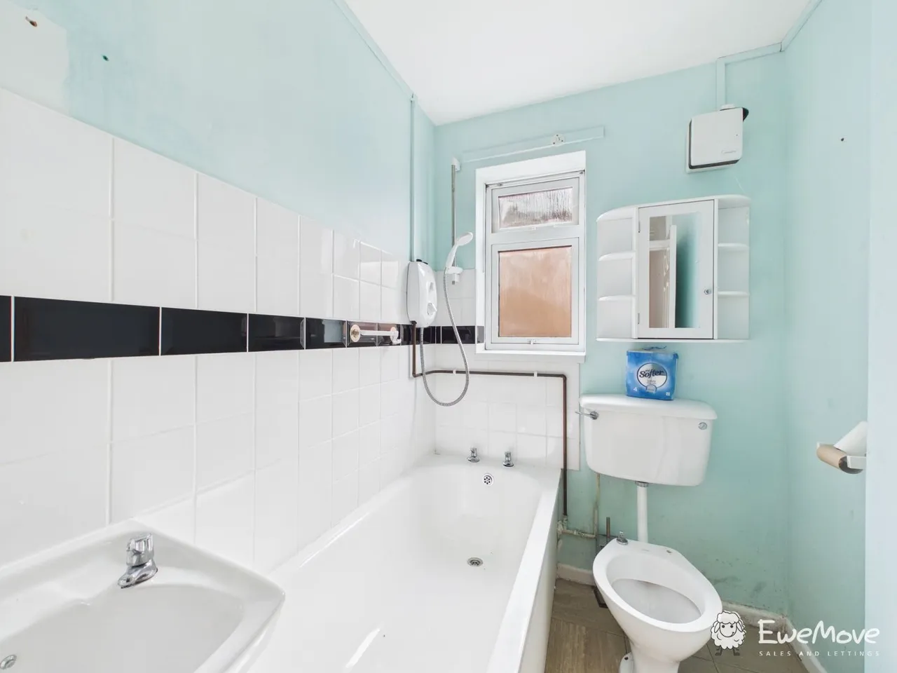 Stuart Crescent, Winchester, SO22, photo 6