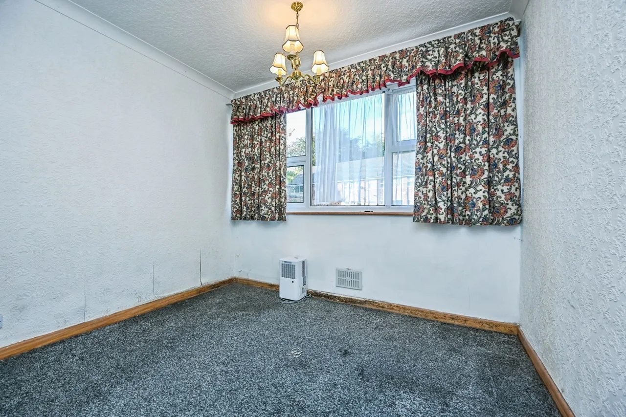 Calderstones Road, Liverpool, L18, photo 7
