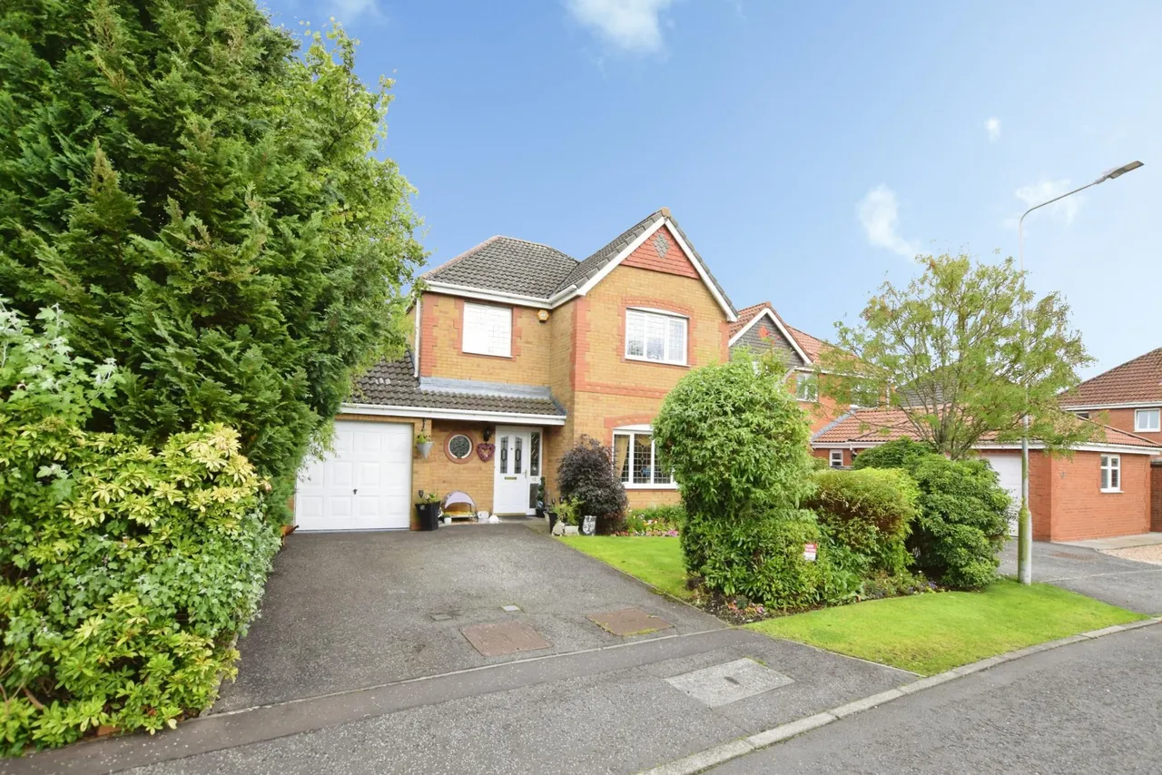 4 bed house for sale, Dover Park, Dunfermline, KY11