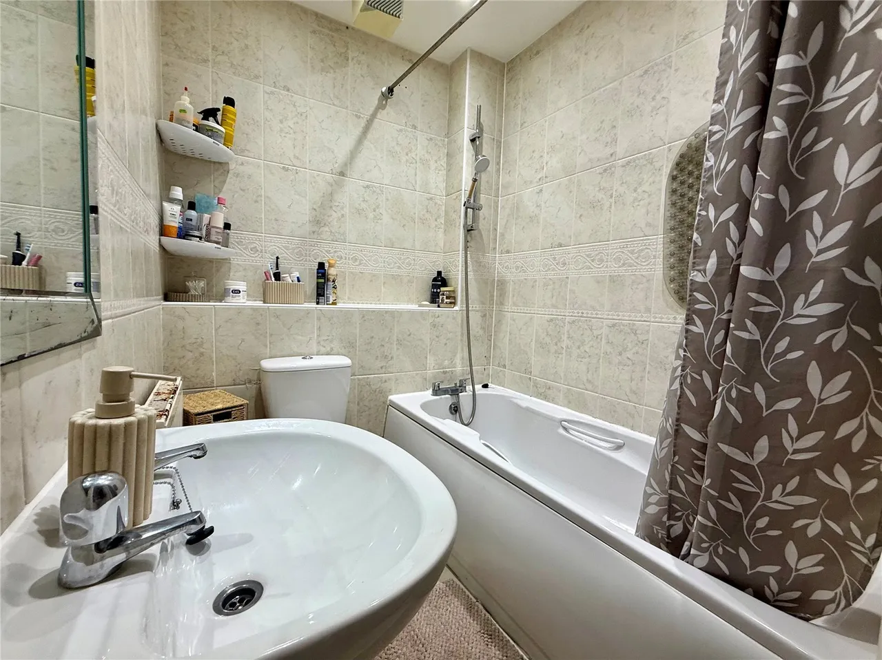 Galleon Road, Chafford Hundred, Grays, Essex, RM16, photo 9