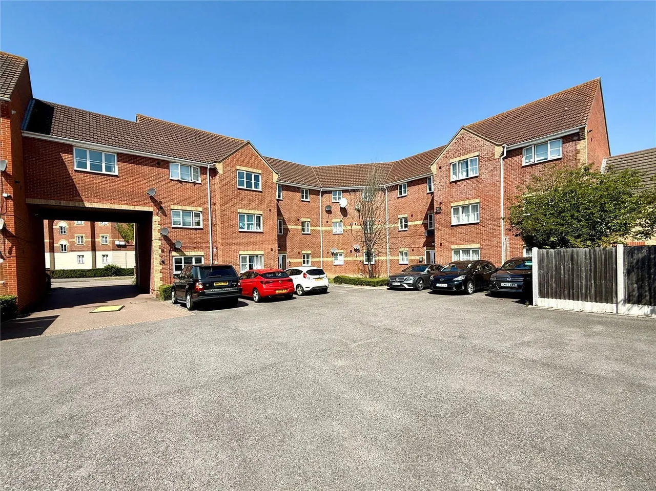 Galleon Road, Chafford Hundred, Grays, Essex, RM16, photo 10