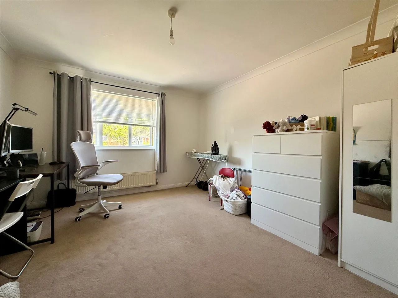 Galleon Road, Chafford Hundred, Grays, Essex, RM16, photo 8
