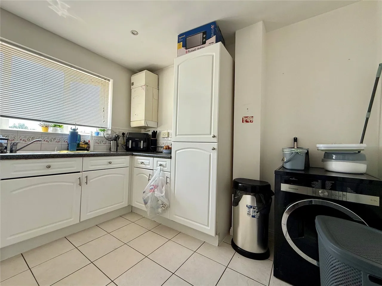 Galleon Road, Chafford Hundred, Grays, Essex, RM16, photo 5