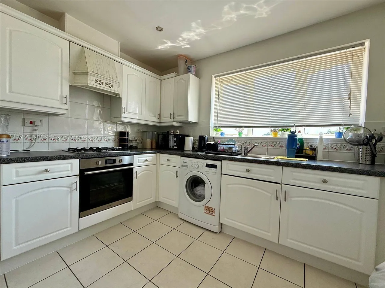 Galleon Road, Chafford Hundred, Grays, Essex, RM16, photo 4
