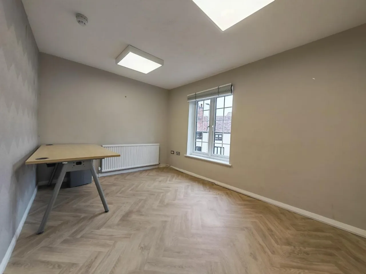 accommodation to rent — Easthampstead Road, Wokingham