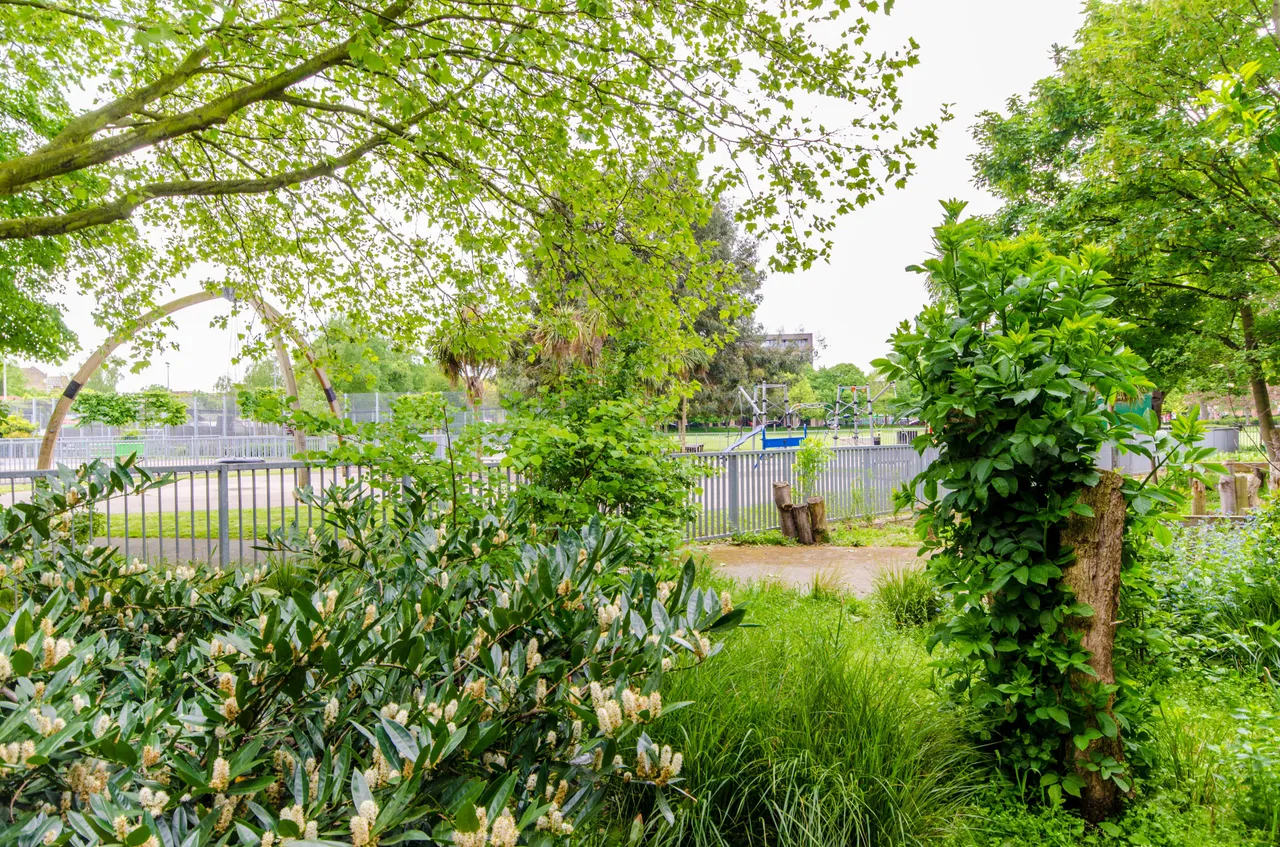 London, N7, photo 6