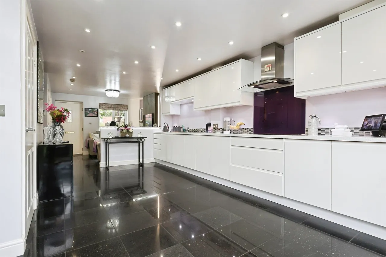 Canterbury Close, Birmingham, B23, photo 5
