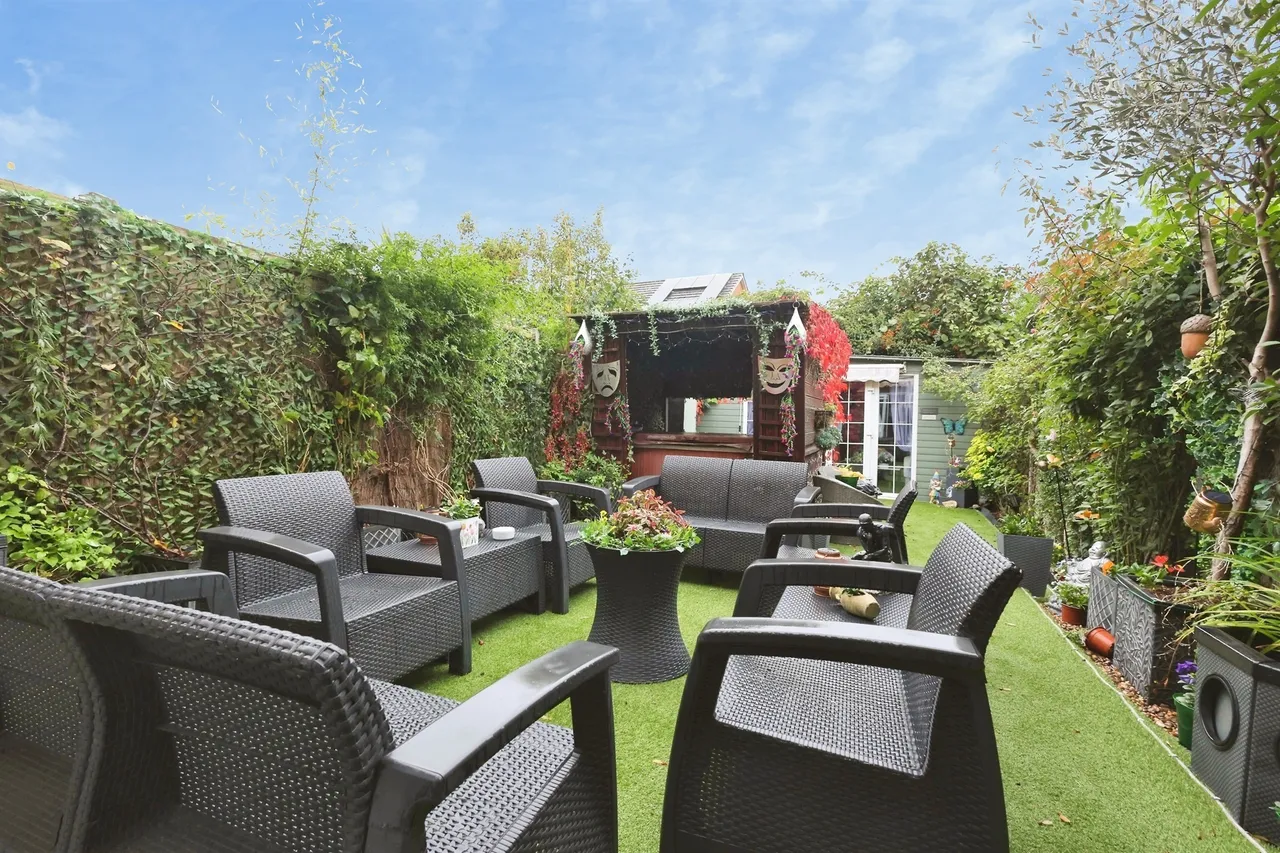 Canterbury Close, Birmingham, B23, photo 9