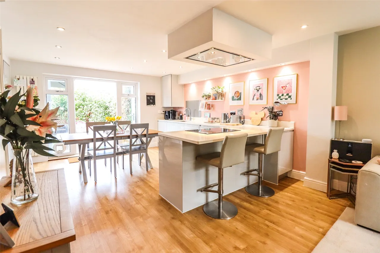 Rana Drive, Church Crookham, Fleet, Hampshire, GU52 8AJ, photo 2
