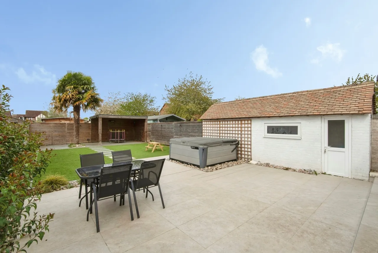 Cherry Trees, Lower Stondon, Henlow, Bedfordshire, SG16, photo 2