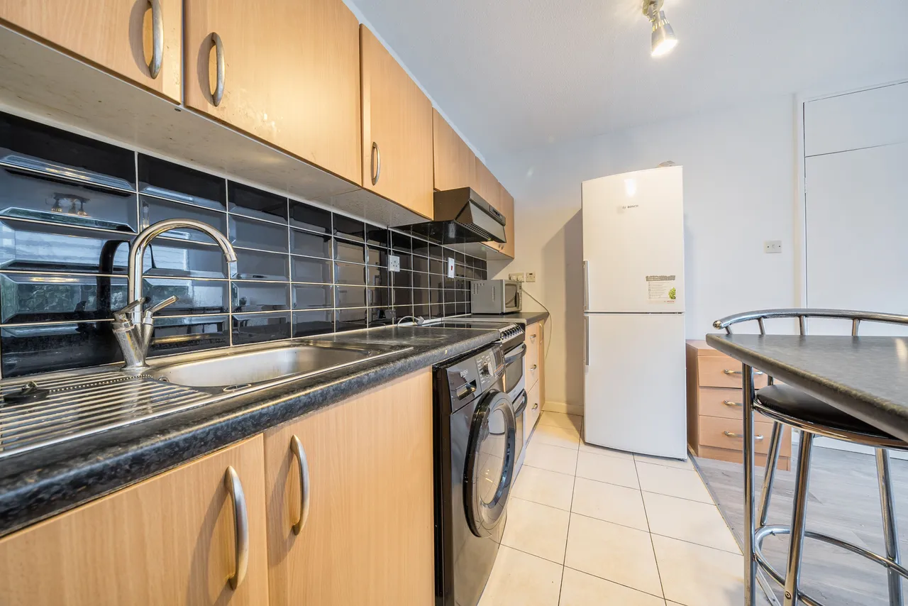 30 Claudia Place, London, photo 9