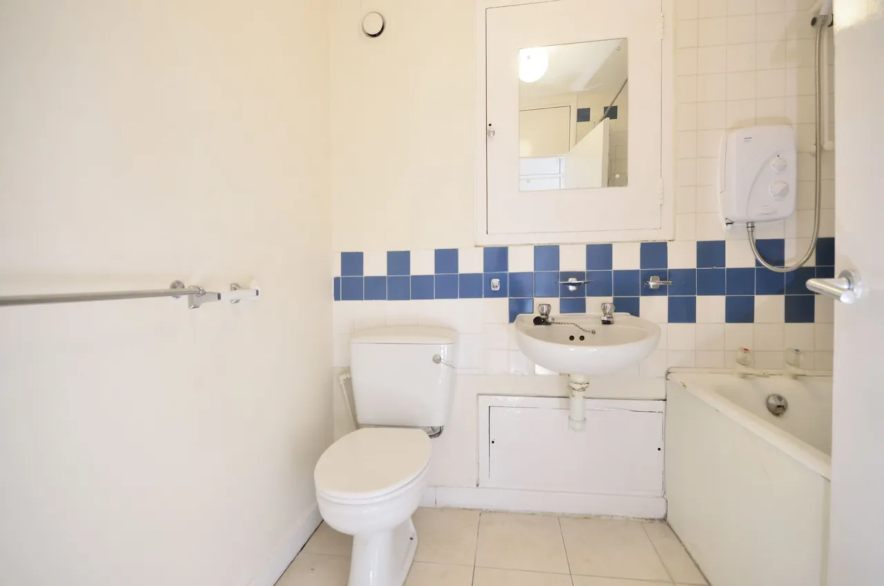 30 Claudia Place, London, photo 5