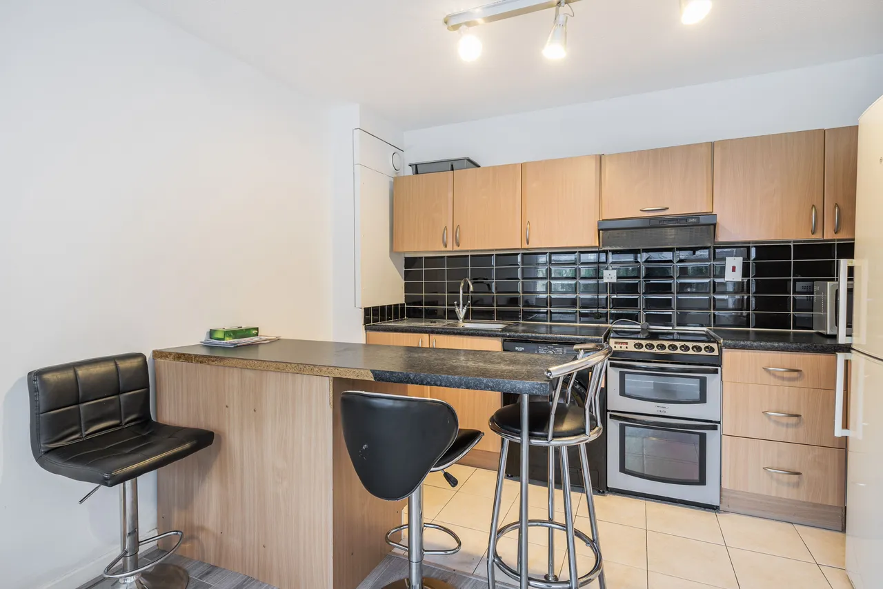 30 Claudia Place, London, photo 7