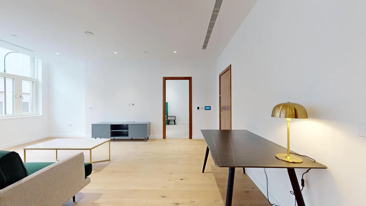 Jubilee Walk, London, WC1X, photo 17