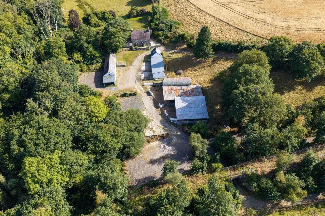 Pantyfen Isaf, Llanfihangel-ar-arth, SA39, photo 67