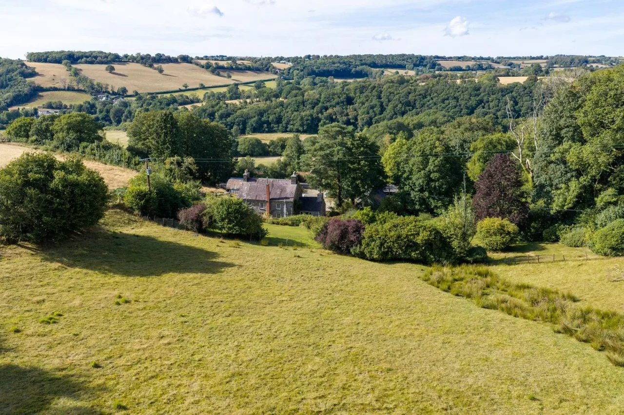 Pantyfen Isaf, Llanfihangel-ar-arth, SA39, photo 71
