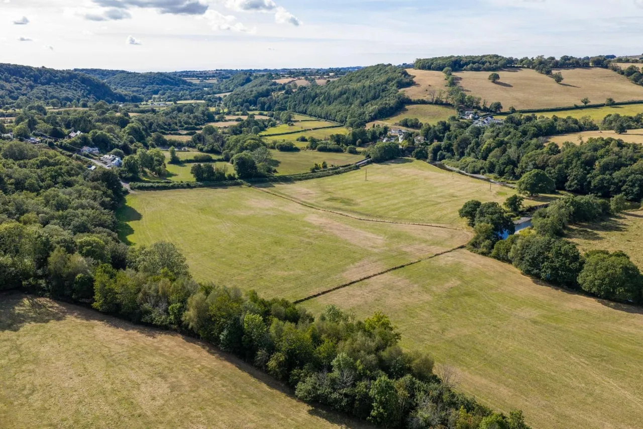 Pantyfen Isaf, Llanfihangel-ar-arth, SA39, photo 74