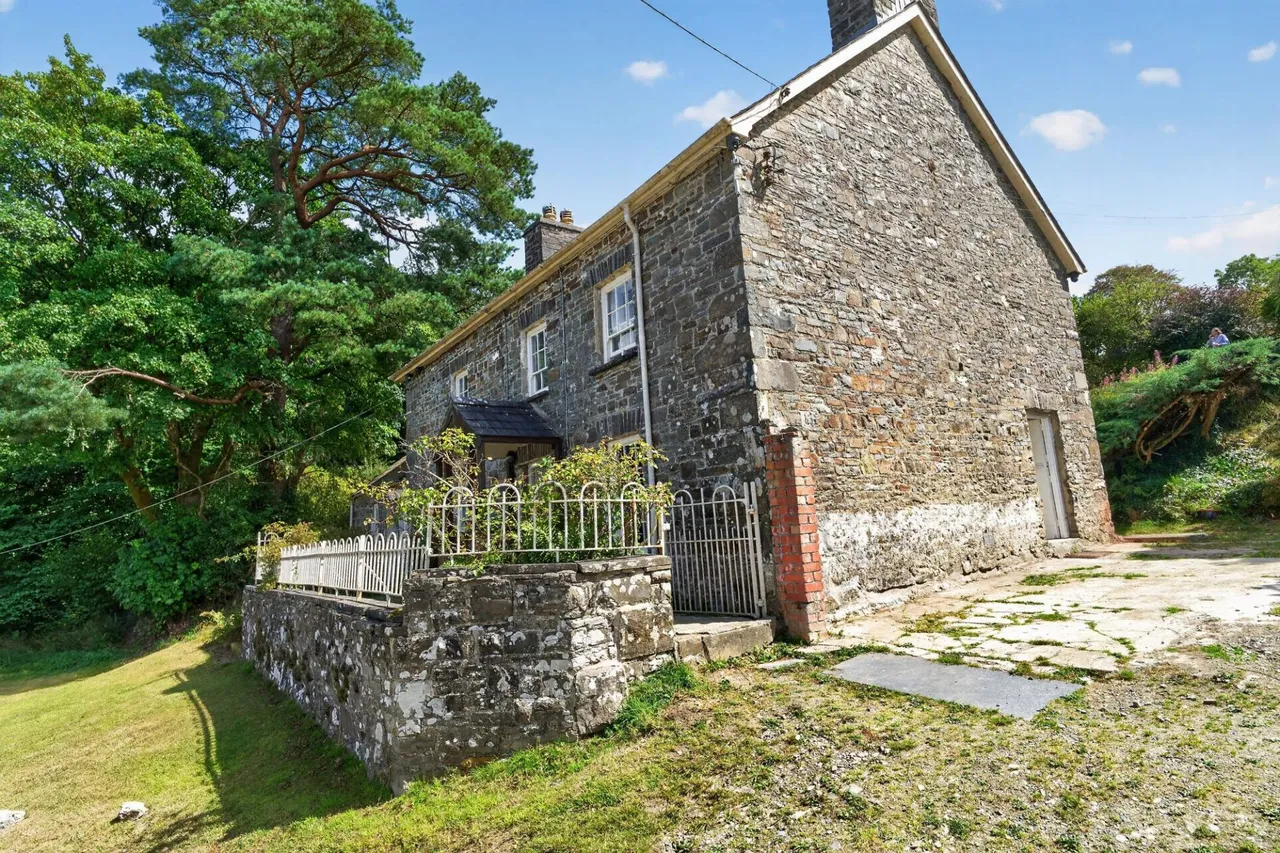 Pantyfen Isaf, Llanfihangel-ar-arth, SA39, photo 56