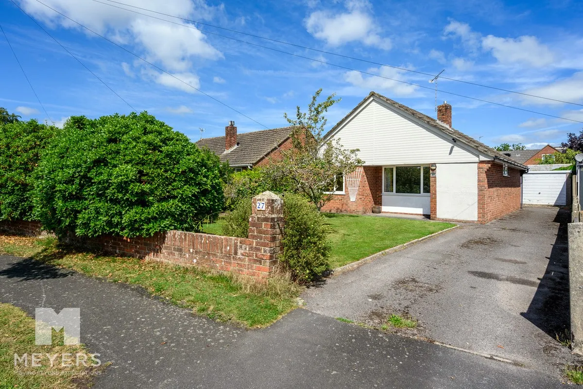 2 bed house for sale, Orchard Close, Ringwood, BH24