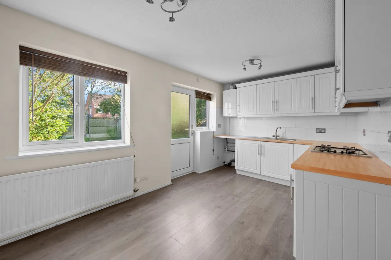 Tweedsmuir Close, Fearnhead, Warrington, Warrington, WA2 0EL, photo 9