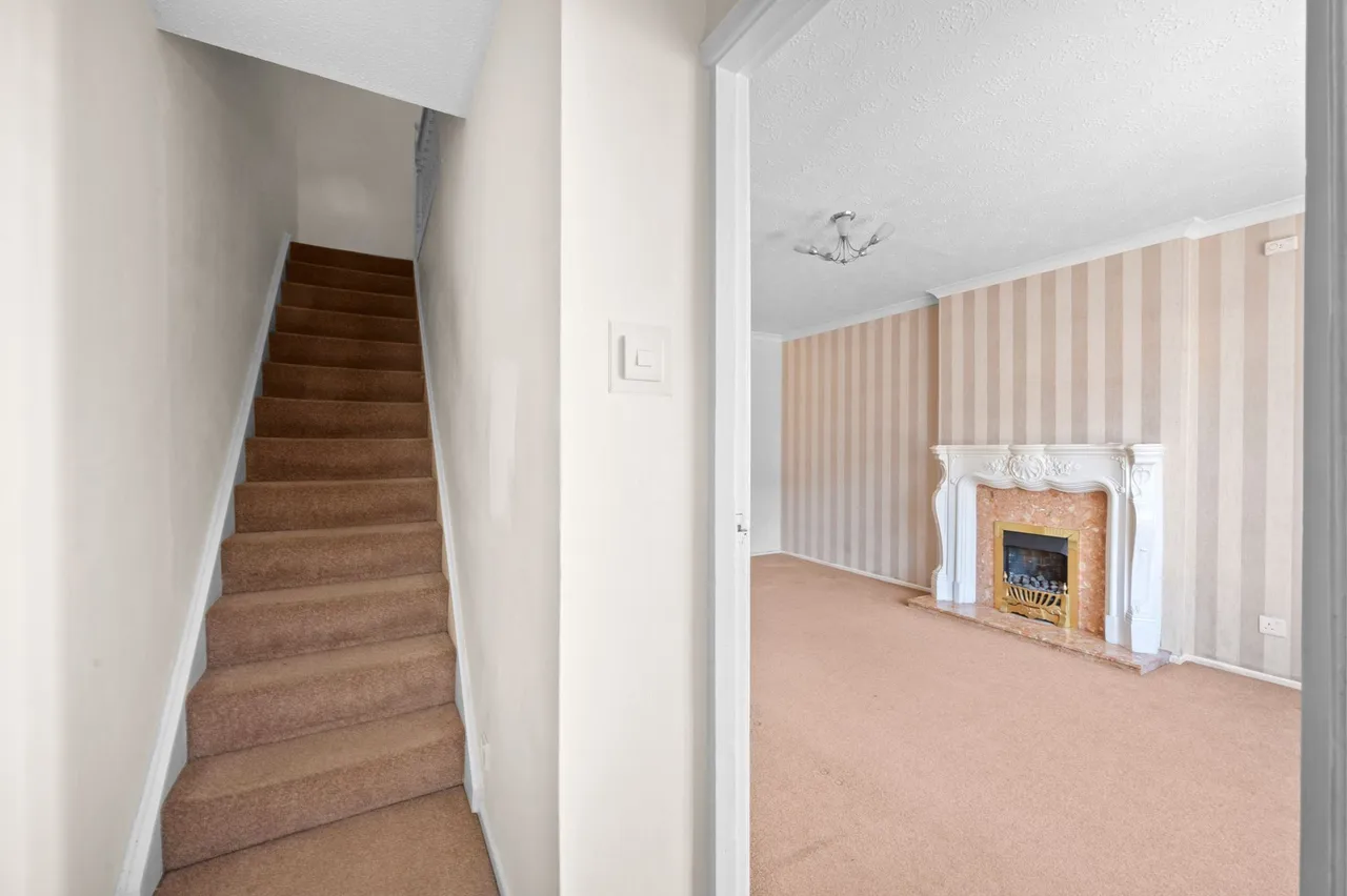 Tweedsmuir Close, Fearnhead, Warrington, Warrington, WA2 0EL, photo 6