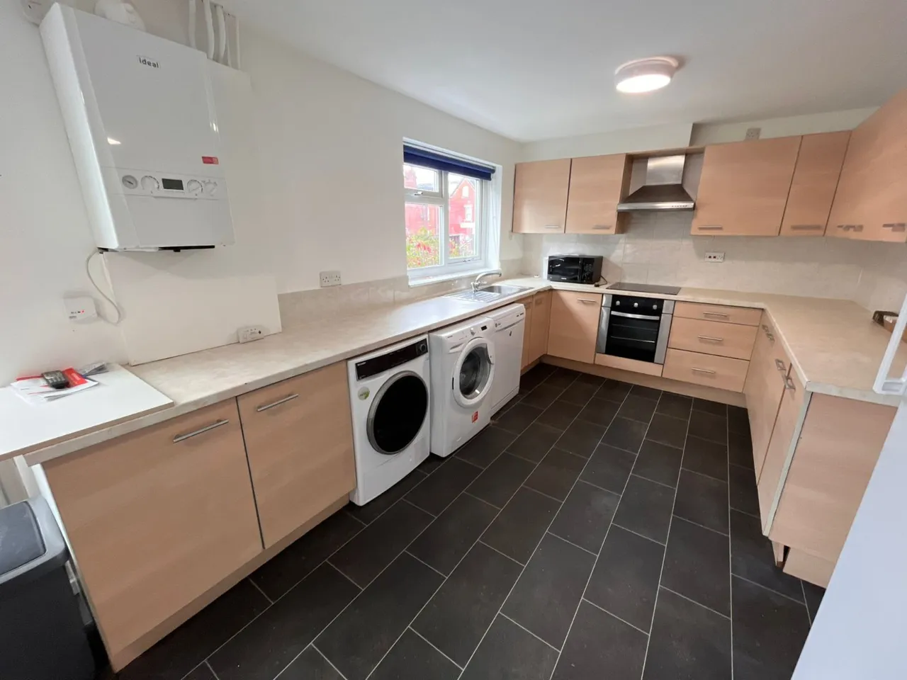 Howden Gardens, Hyde Park, LS6, photo 4