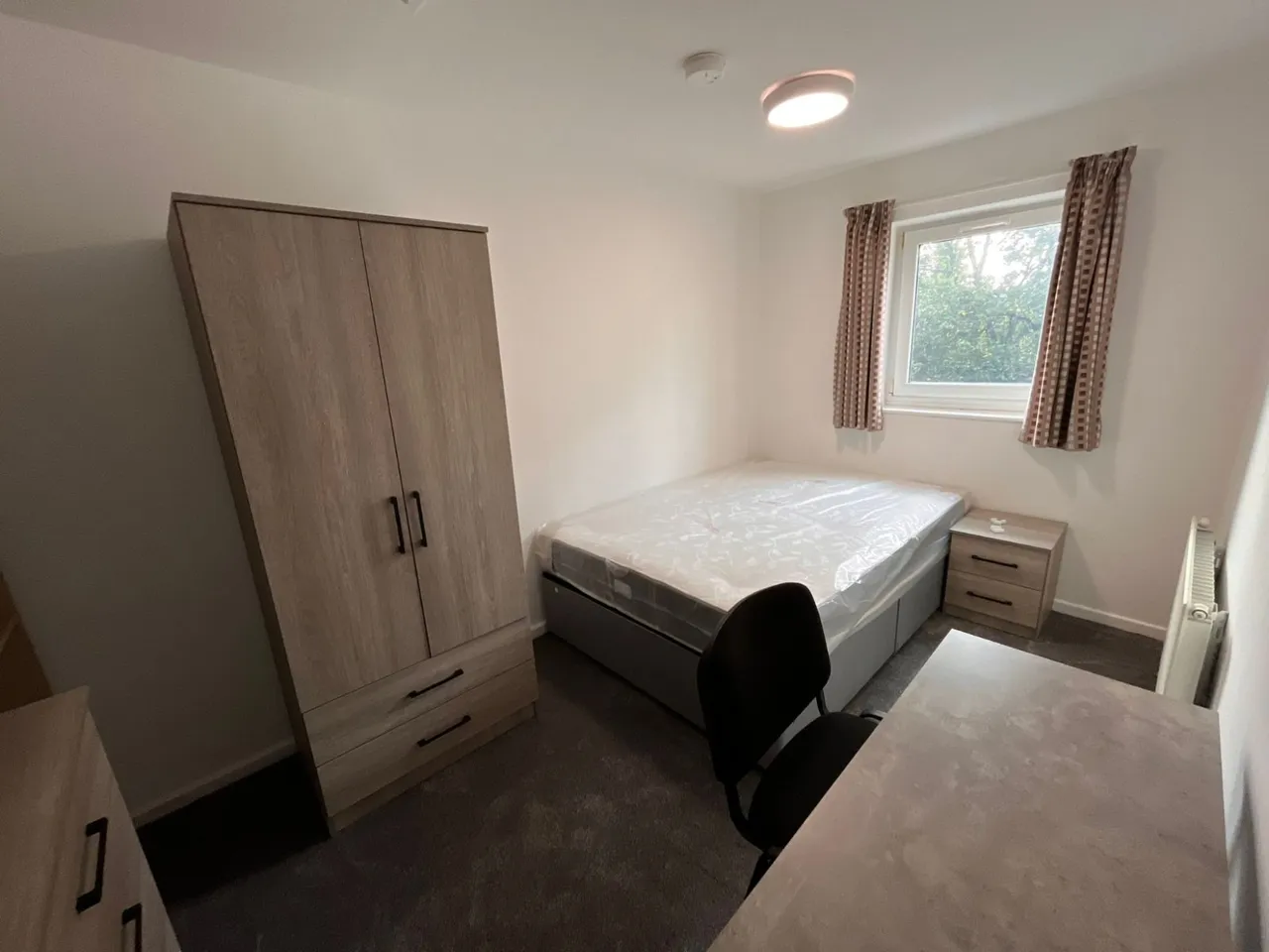 Howden Gardens, Hyde Park, LS6, photo 8