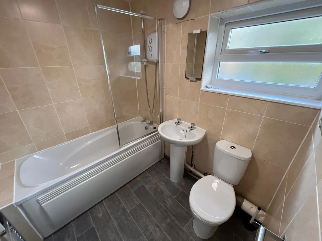 Howden Gardens, Hyde Park, LS6, photo 10