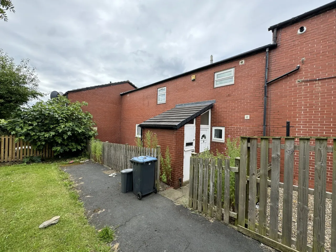 Howden Gardens, Hyde Park, LS6, photo 12