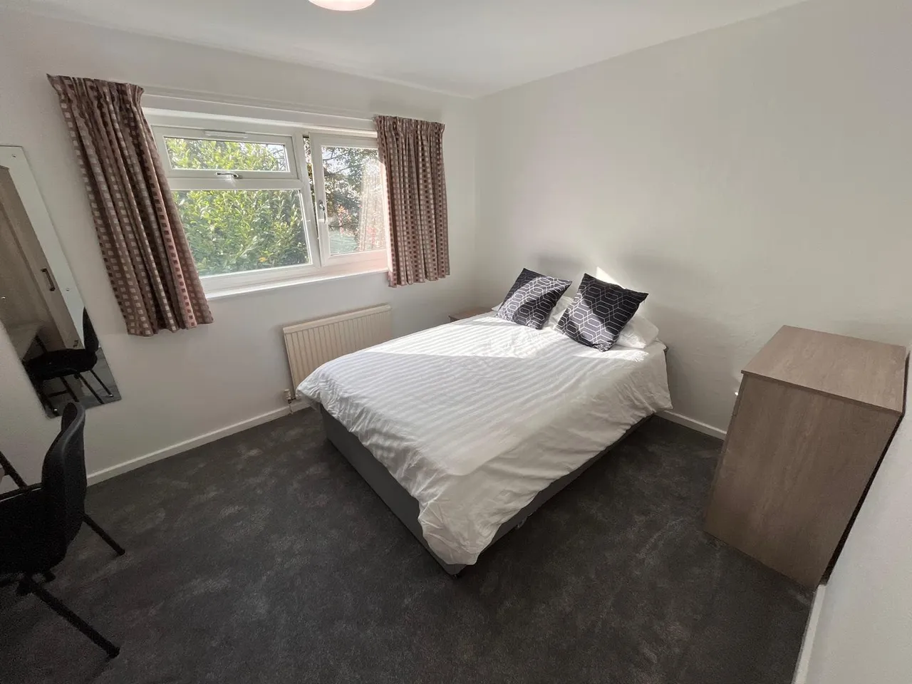 Howden Gardens, Hyde Park, LS6, photo 5