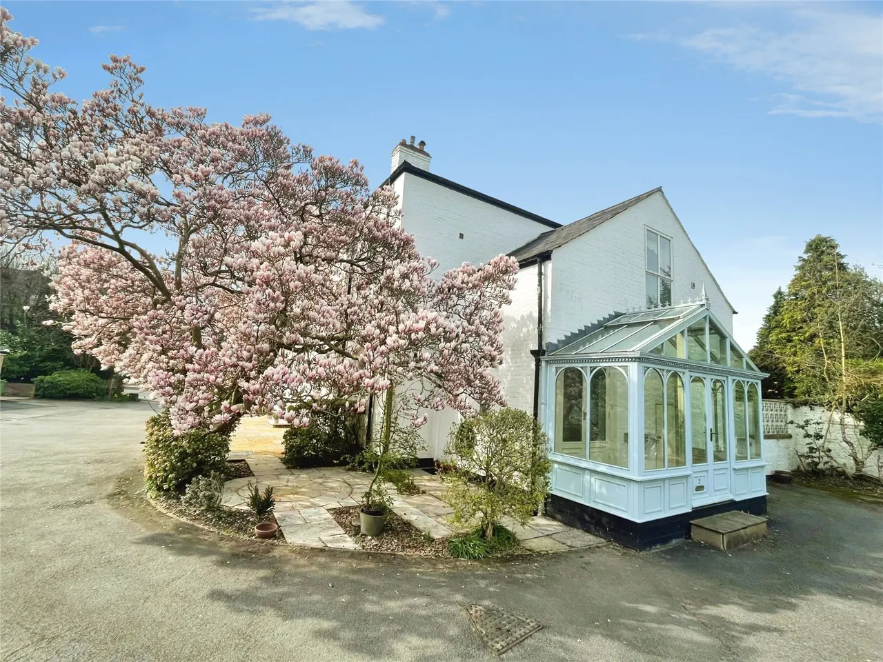 4 bed flat for sale — Woodleigh Court, ALDERLEY EDGE, Cheshire, SK9