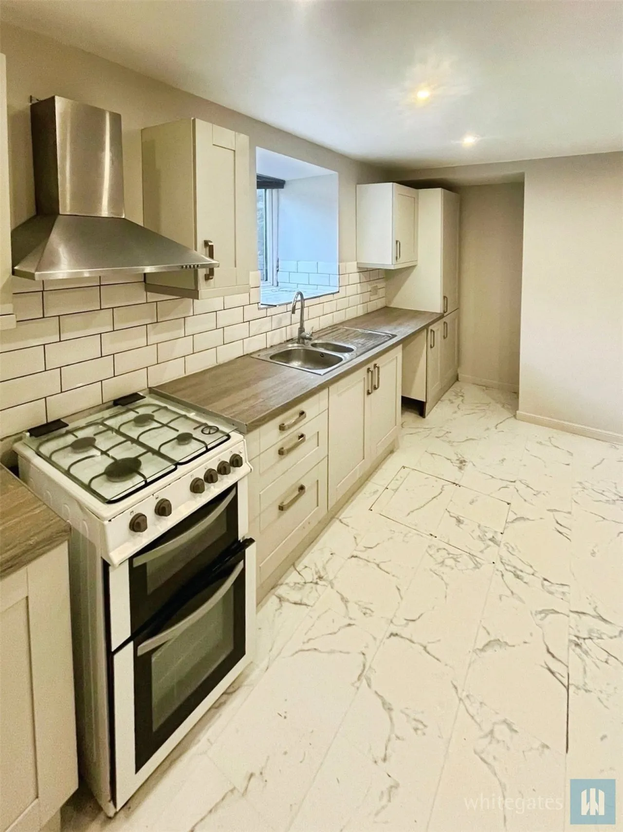 Gelderd Road, Birstall, WF17, photo 8