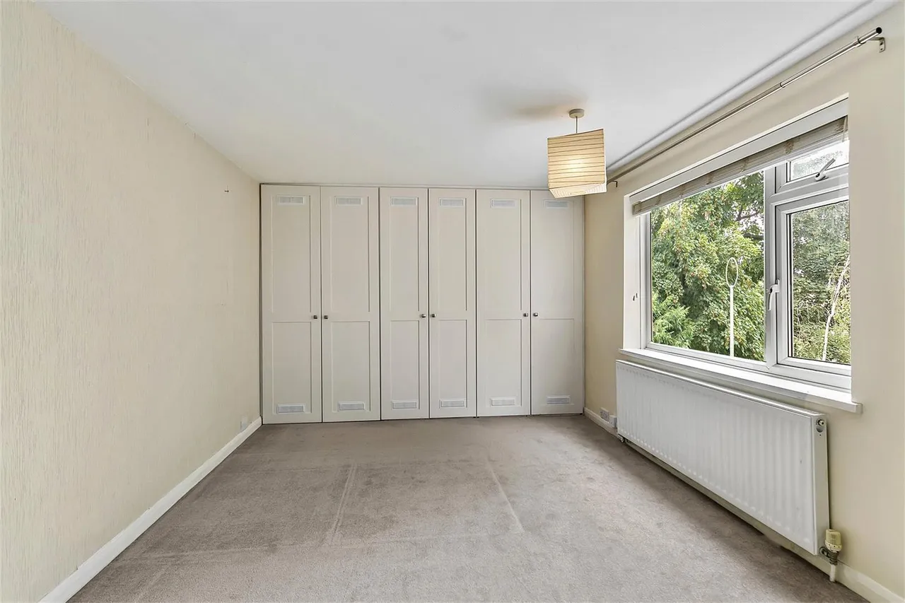 Castle Way, Feltham, TW13, photo 4