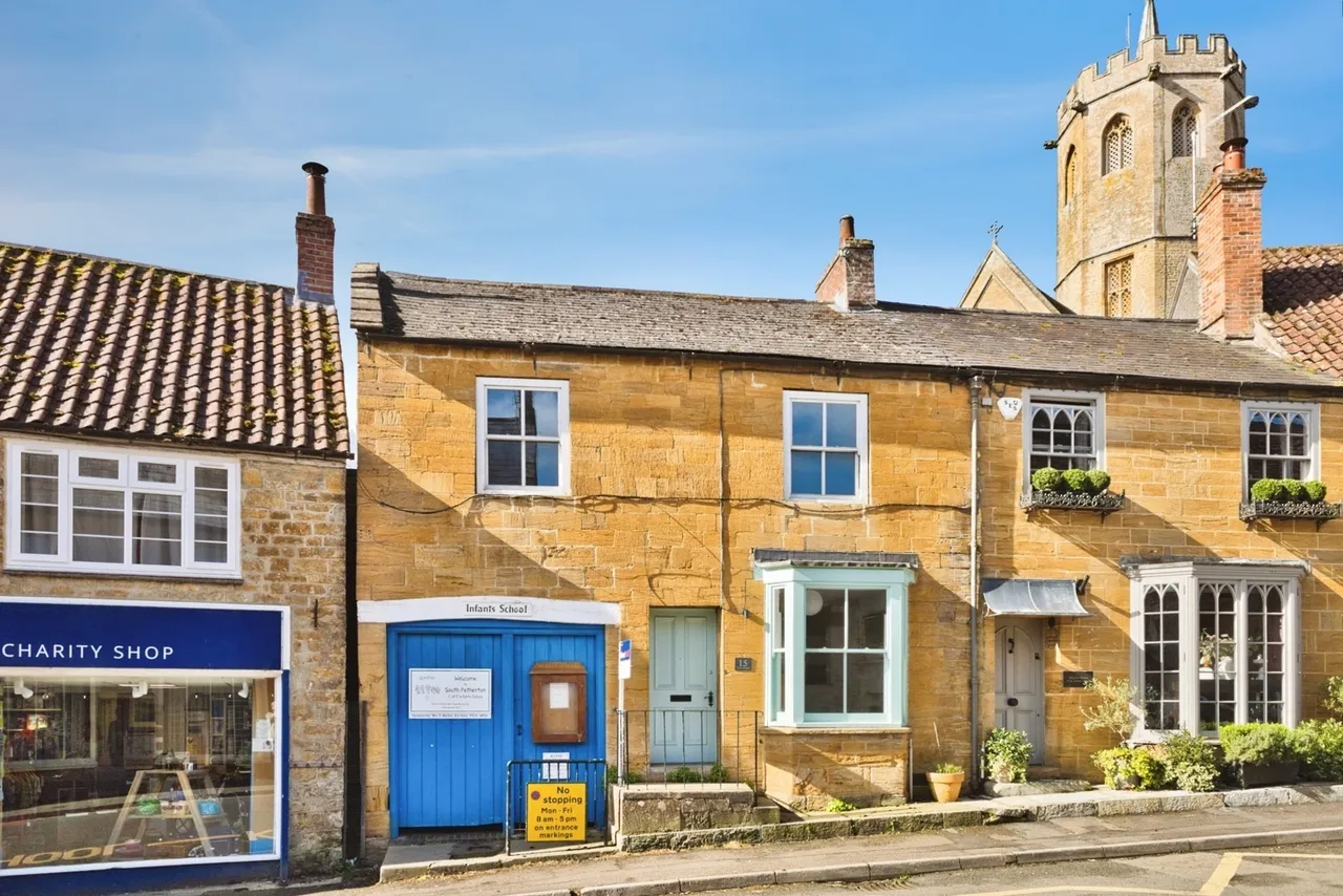 3 bed house for sale, St. James Street, South Petherton, TA13