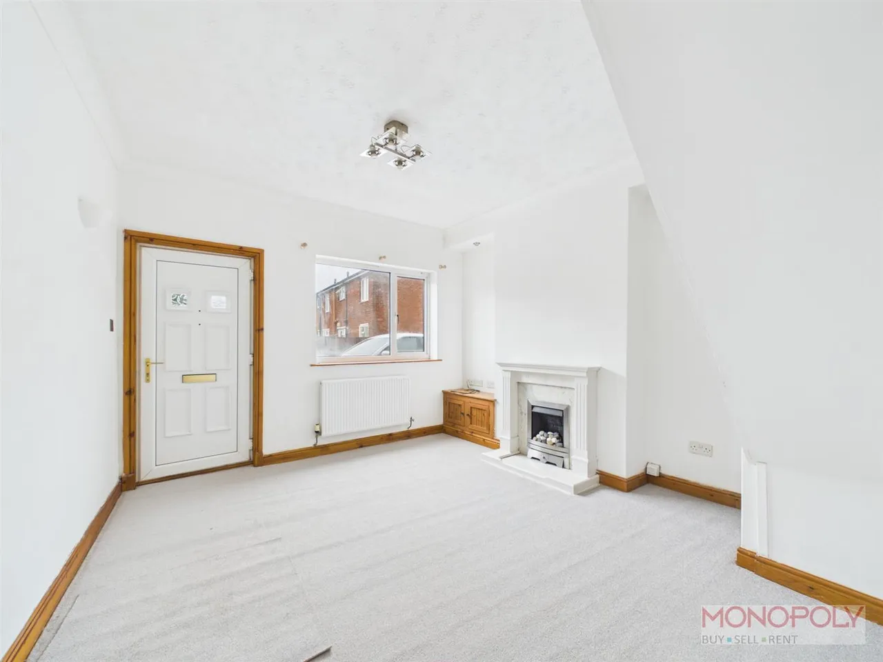 West Street, Wrexham, LL11, photo 2