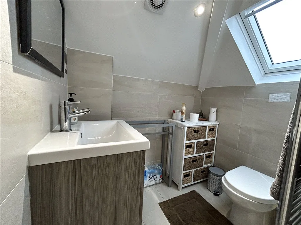 Hummer Road, Egham, TW20, photo 4