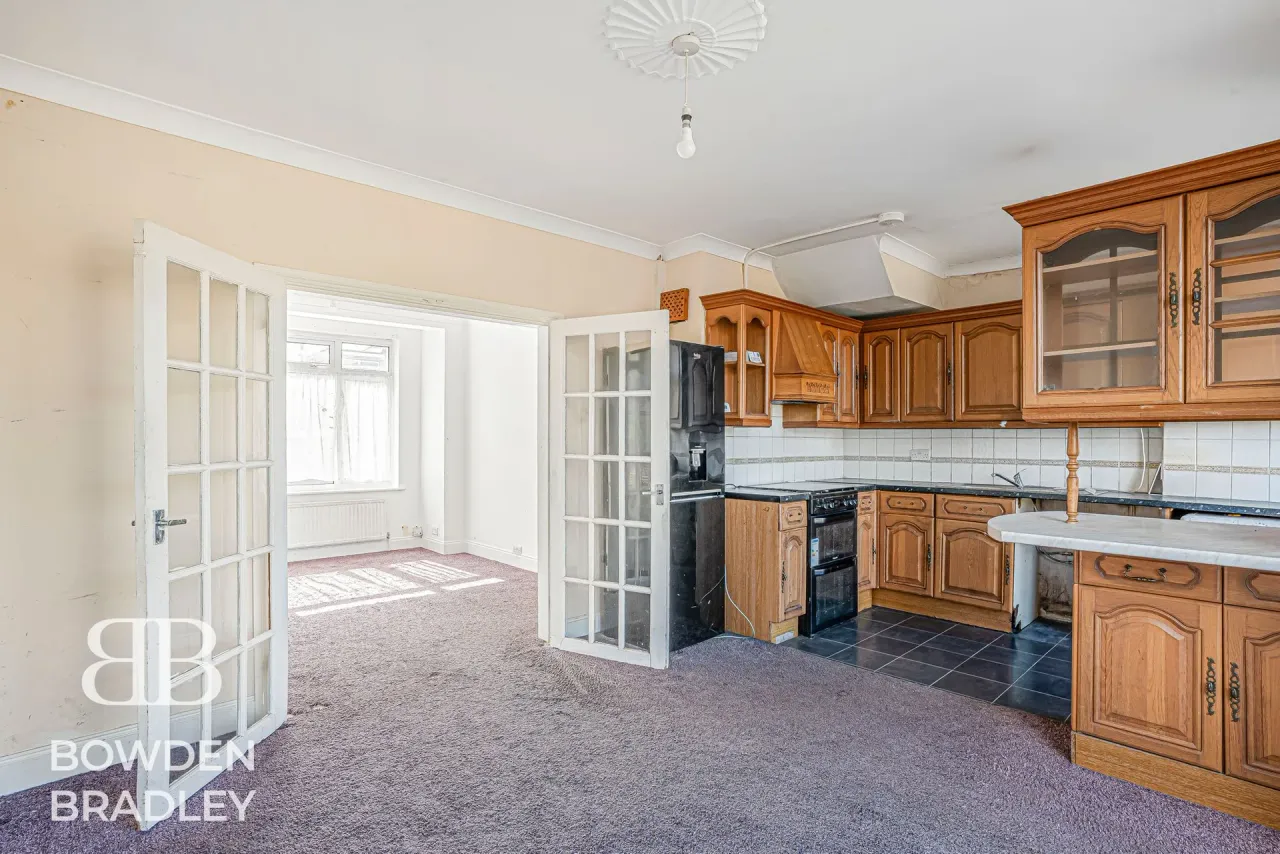 Geneva Gardens, Chadwell Heath, RM6, photo 7