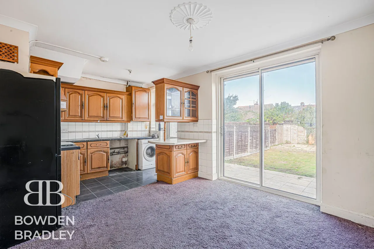 Geneva Gardens, Chadwell Heath, RM6, photo 9