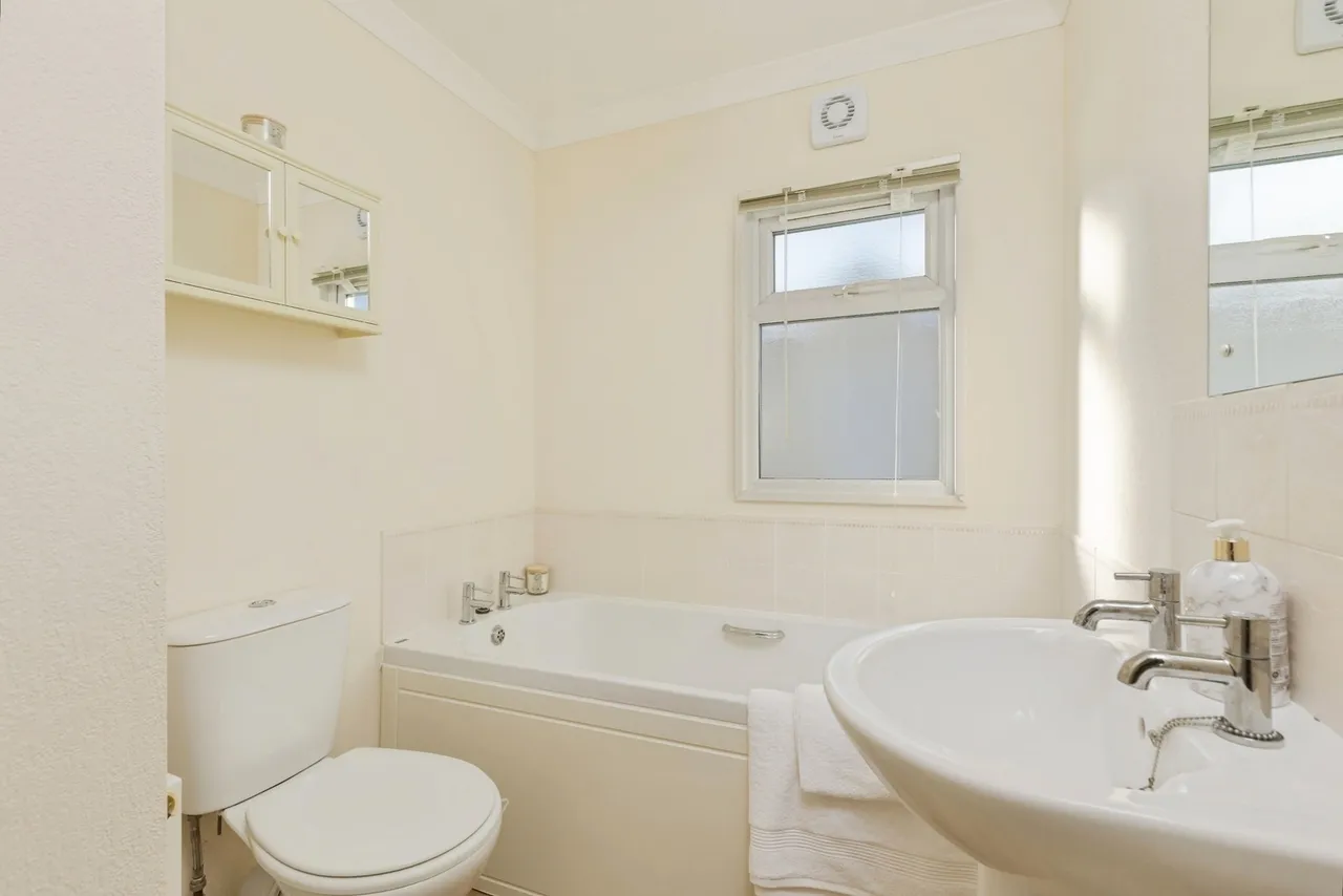 London Road, West Kingsdown, TN15, photo 11