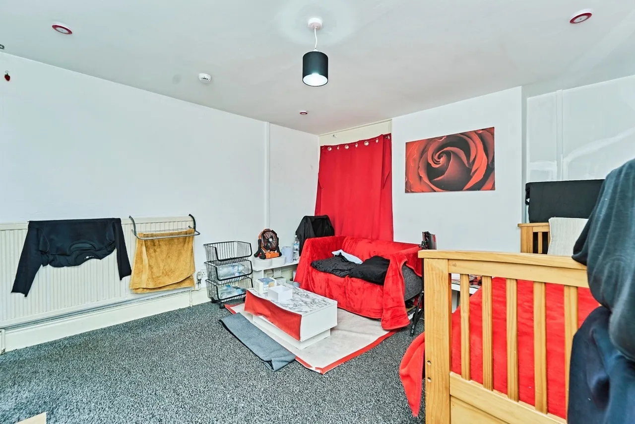 Bescot Road, Walsall, West Midlands, WS2, photo 15