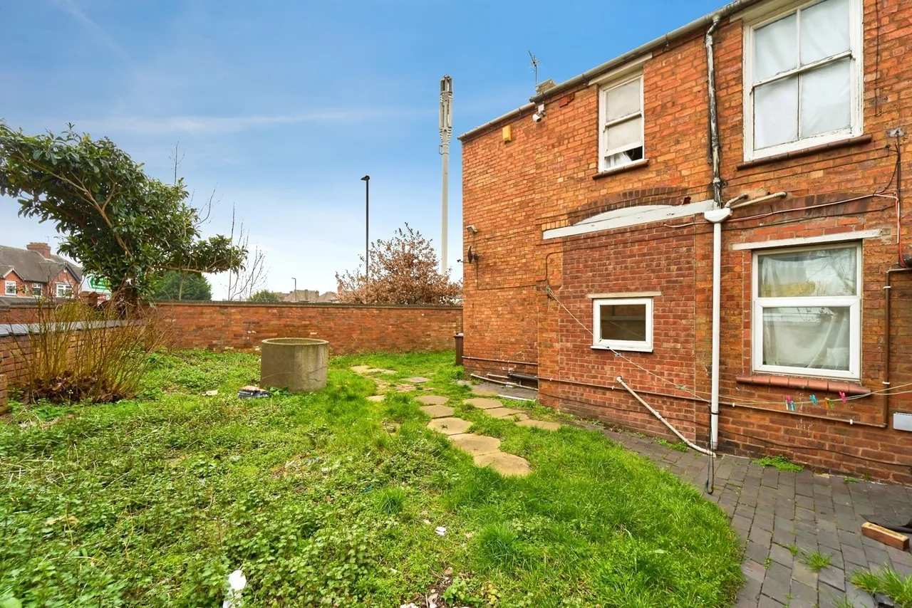 Bescot Road, Walsall, West Midlands, WS2, photo 20