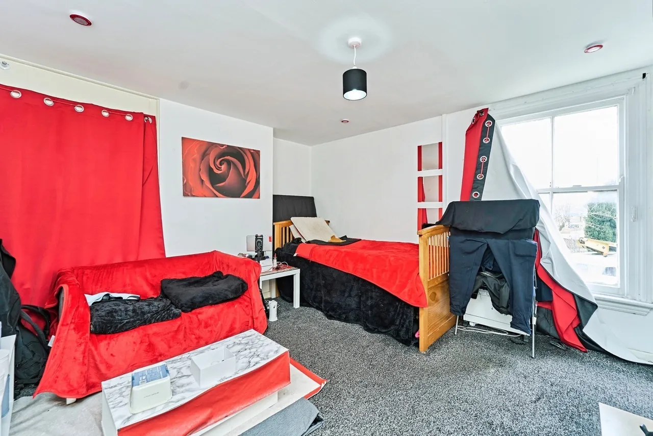 Bescot Road, Walsall, West Midlands, WS2, photo 17