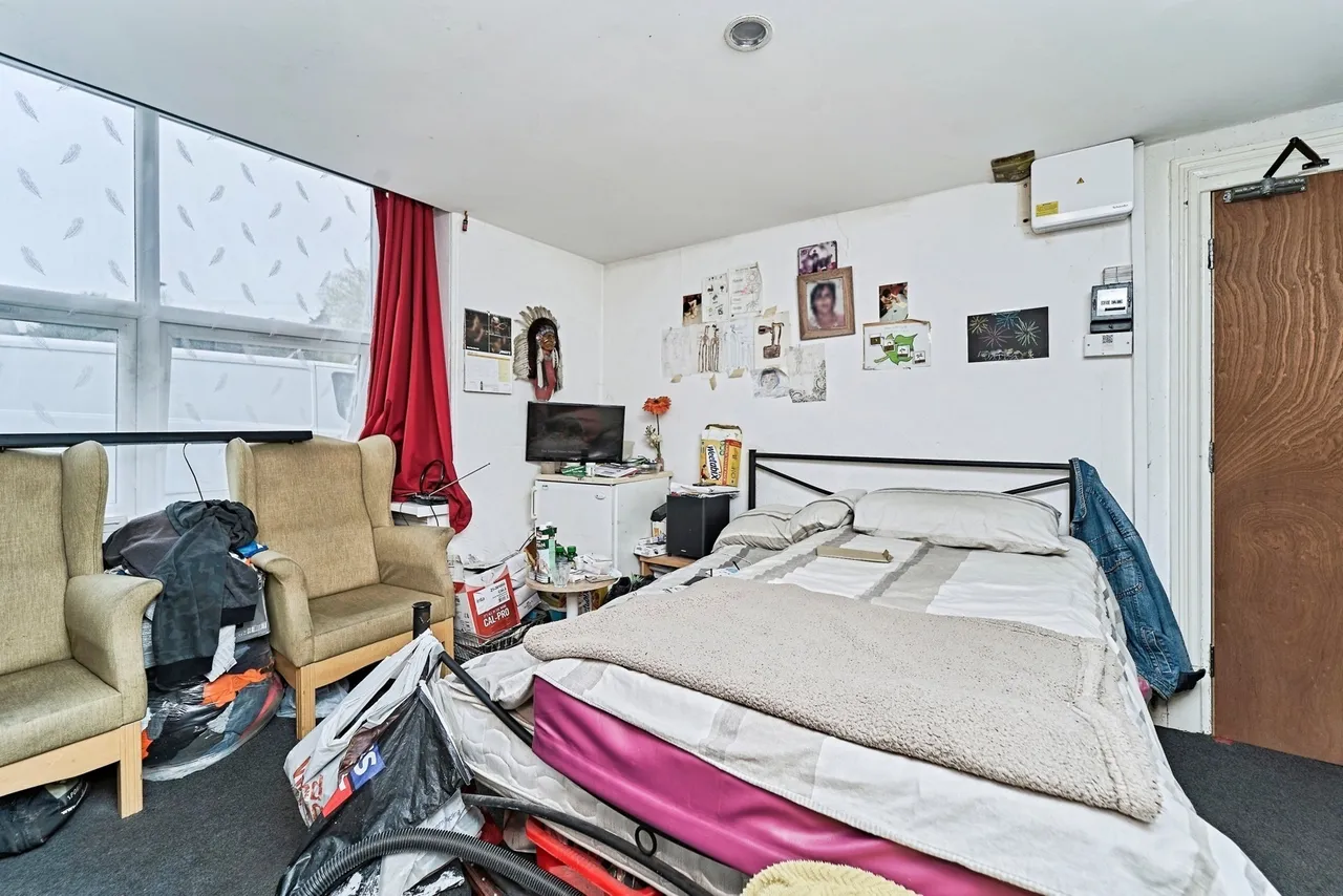 Bescot Road, Walsall, West Midlands, WS2, photo 19