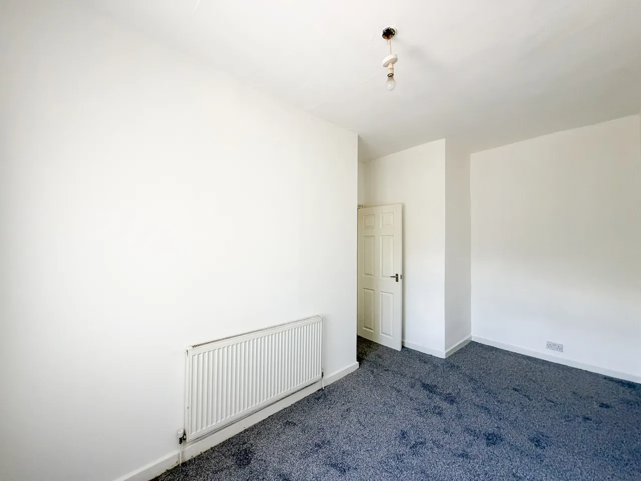 Ashton Road, Oldham, OL8, photo 12