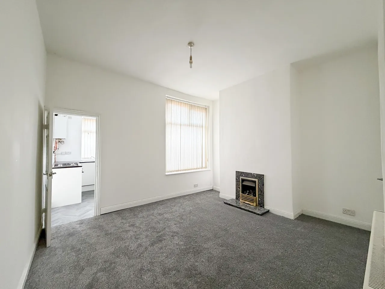 Ashton Road, Oldham, OL8, photo 5