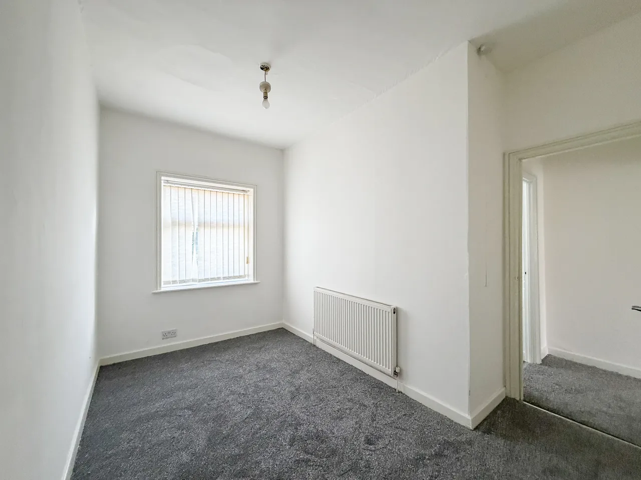 Ashton Road, Oldham, OL8, photo 11